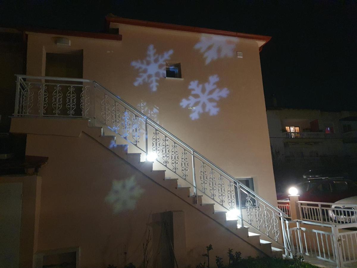 Casa Al Mare 2 Apartment Peraia  Ngoại thất bức ảnh